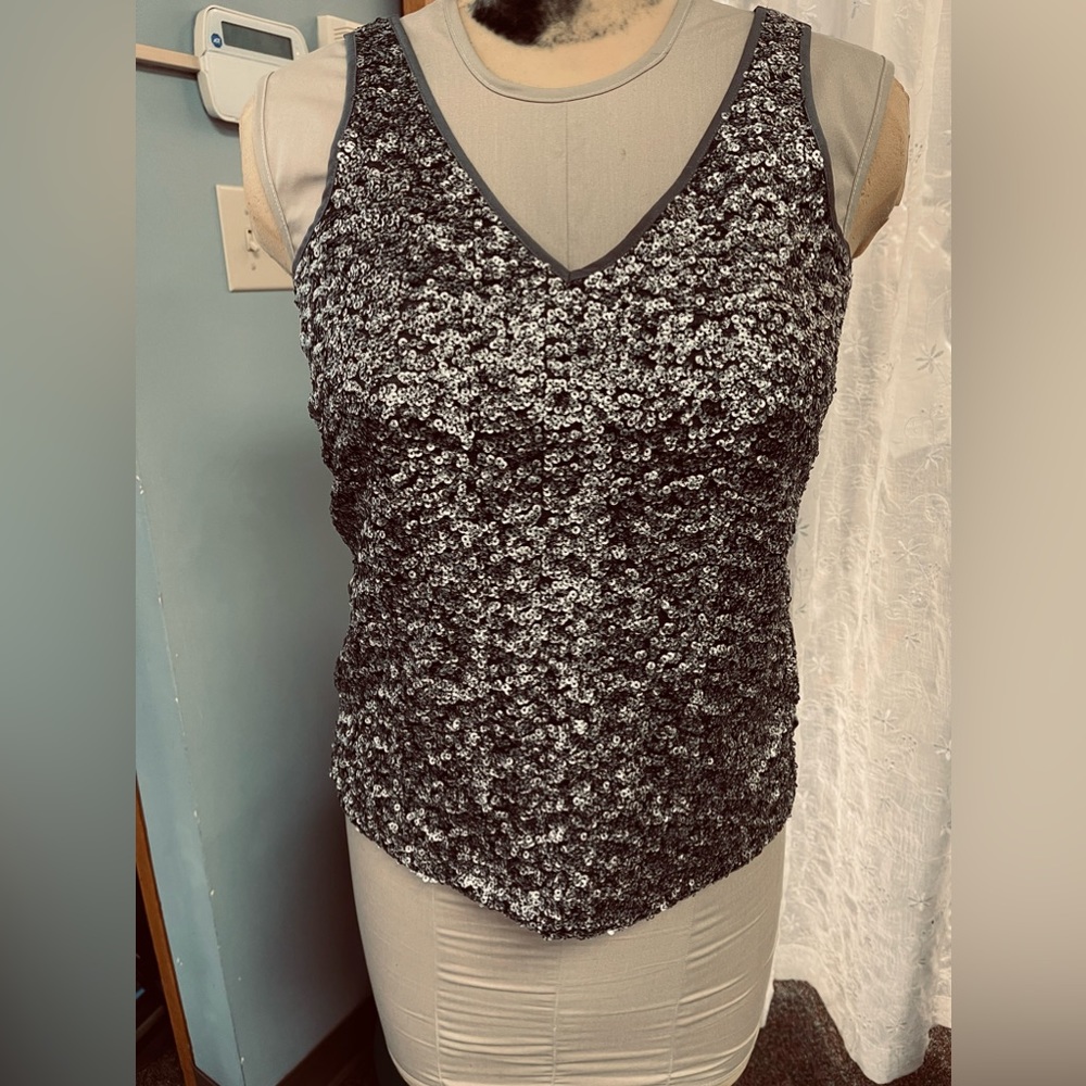 Banana Republic sequinned tank size small